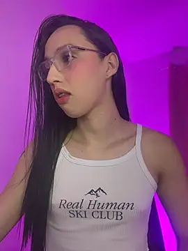 BabyLauritaa online show from 15, 1, 2026