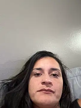 Snapshot of SolcitaPeach chatting on 3, 12, 2025 SolcitaPeach online show from 3, 12, 2025