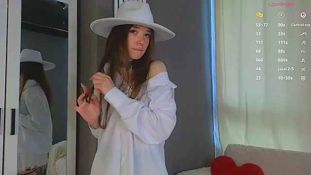 Snapshot of tinyanie chatting on 12, 6, 2026 tinyanie online show from 12, 6, 2026