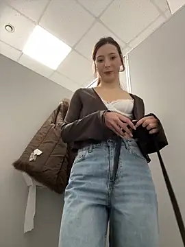 Snapshot of LilluKatten chatting on 12, 2, 2026 LilluKatten online show from 12, 2, 2026