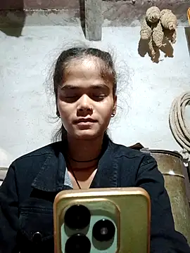 Hot sutr online show from 1, 11, 2025