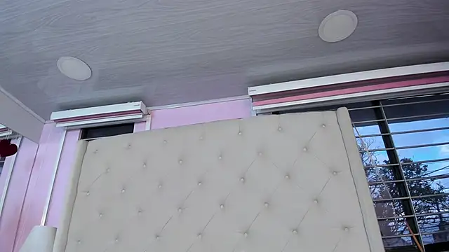 scarlett leblanc  online show from 16, 2, 2026