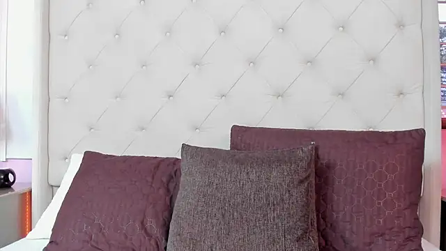 scarlett leblanc  online show from 7, 4, 2026