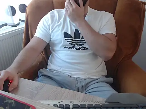 Snapshot of strongcoffee10 chatting on 14, 11, 2025 strongcoffee10 online show from 14, 11, 2025