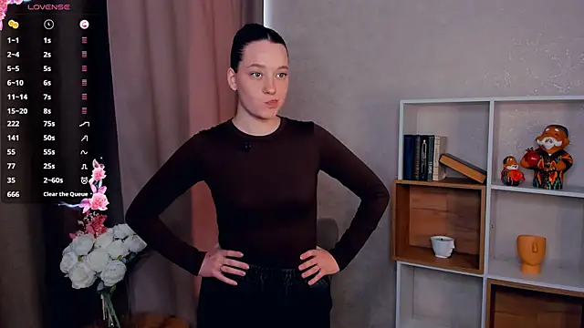 LaraeWernecke online show from 3, 11, 2025