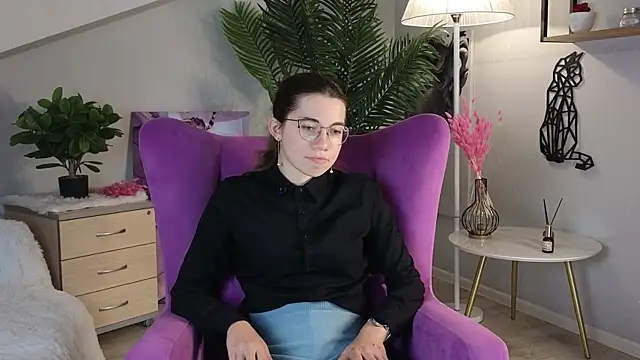 Snapshot of TalishaParadee chatting on 31, 10, 2025 TalishaParadee online show from 31, 10, 2025