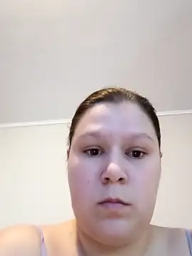 GlitterAuburn online show from 23, 2, 2026