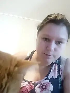 GlitterAuburn online show from 24, 3, 2026