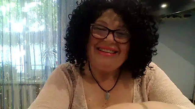 Snapshot of Milaniya606 chatting on 11, 6, 2026 Milaniya606 online show from 11, 6, 2026
