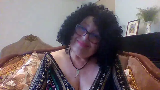 Snapshot of Milaniya606 chatting on 4, 8, 2026 Milaniya606 online show from 4, 8, 2026