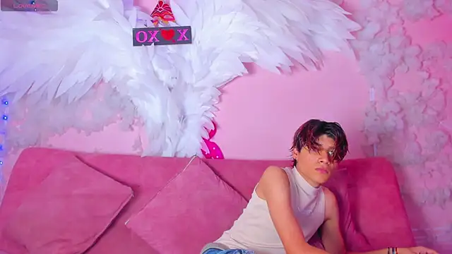 Snapshot of Leo_Glow chatting on 15, 1, 2026 Leo Glow online show from 15, 1, 2026