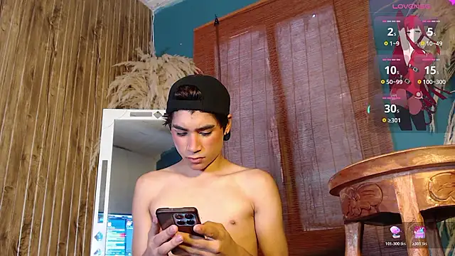 Snapshot of Leo_Glow chatting on 4, 2, 2026 Leo Glow online show from 4, 2, 2026