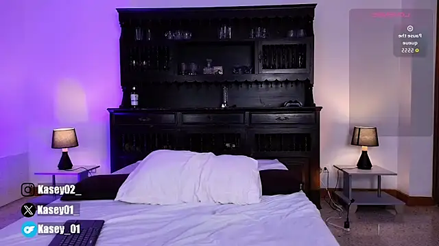 kasey  online show from 11, 4, 2026