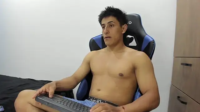 dorman boy online show from 4, 11, 2025