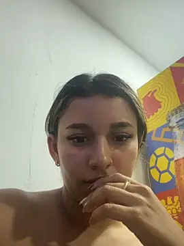 Snapshot of liahot69 chatting on 11, 5, 2026 liahot69 online show from 11, 5, 2026