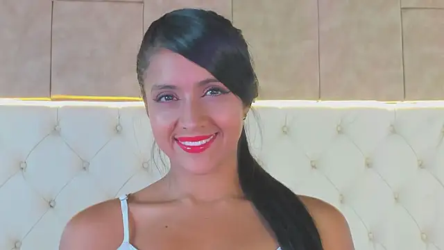 Camiila rosse online show from 11, 11, 2025