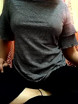 miss kittyy online show from 2, 11, 2025