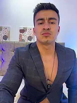 Chris Clarck online show from 13, 4, 2026