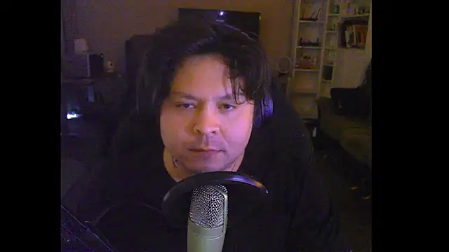 Snapshot of funwithchris chatting on 1, 11, 2025 funwithchris online show from 1, 11, 2025