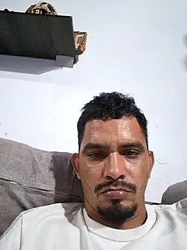 Snapshot of Donkjam chatting on 19, 11, 2025 Donkjam online show from 19, 11, 2025