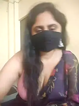 mouni499 online show from 10, 3, 2026