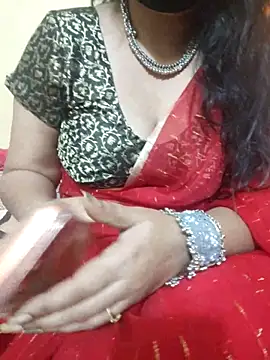 Snapshot of mouni499 chatting on 12, 5, 2026 mouni499 online show from 12, 5, 2026