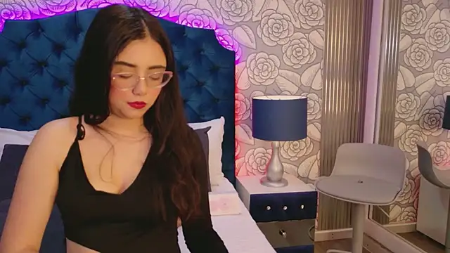 ScarlettPetrova online show from 22, 3, 2026