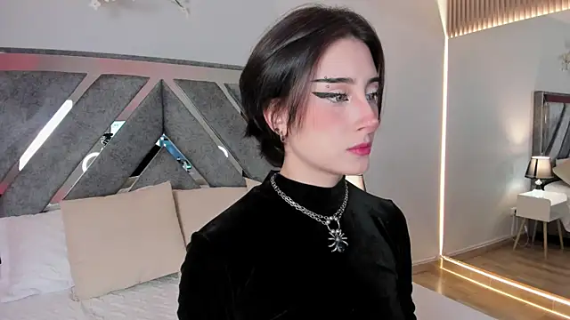 EmmaCollins    online show from 25, 11, 2025