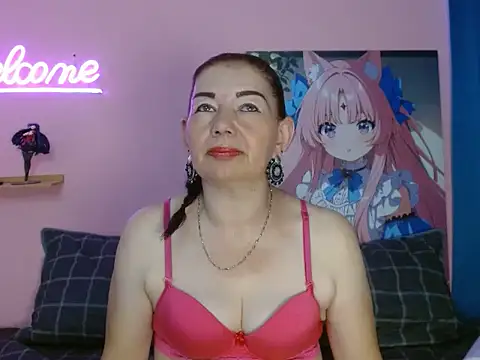 Snapshot of ESTEFANIA_344 chatting on 7, 11, 2025 ESTEFANIA 344 online show from 7, 11, 2025