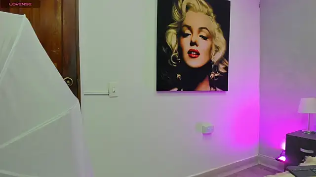 kendra london online show from 26, 11, 2025