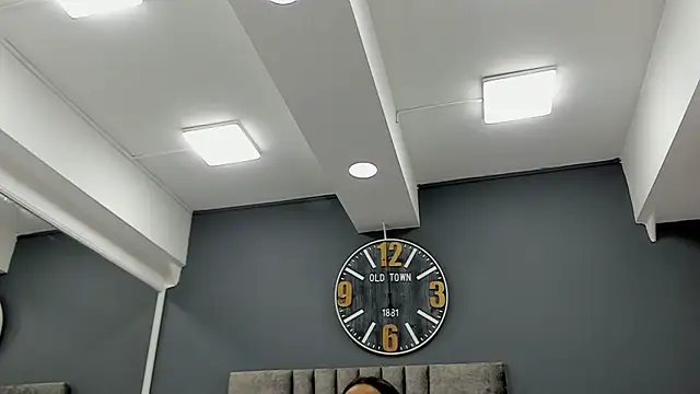 kendra london online show from 28, 5, 2026