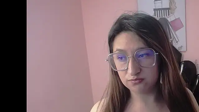 Snapshot of Karlieth chatting on 2, 11, 2025 Karlieth online show from 2, 11, 2025