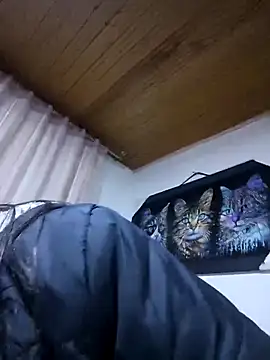 naughtygoddesss  online show from 18, 1, 2026