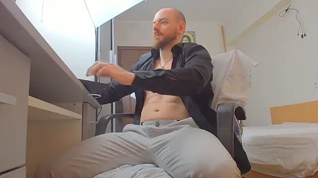 Snapshot of Ryanstone_ chatting on 4, 4, 2026 Ryanstone online show from 4, 4, 2026