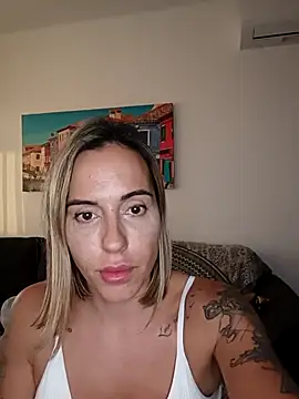 Snapshot of Coral_tentation chatting on 16, 11, 2025 Coral tentation online show from 16, 11, 2025