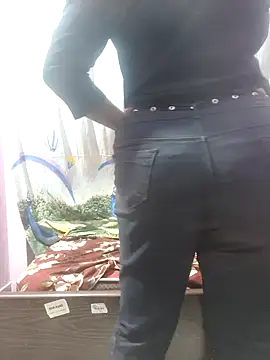 hyd couple7878 online show from 4, 3, 2026