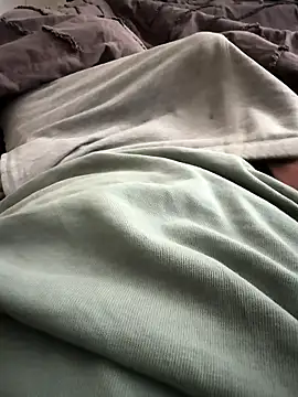 Snapshot of adamblunt59 chatting on 9, 1, 2026 adamblunt59 online show from 9, 1, 2026