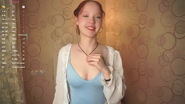 Snapshot of MaisieStarlight chatting on 25, 11, 2025 MaisieStarlight online show from 25, 11, 2025
