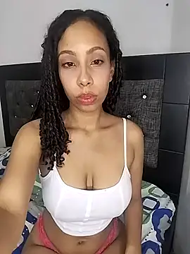 Snapshot of Ari_1217 chatting on 4, 11, 2025 Ari 1217 online show from 4, 11, 2025