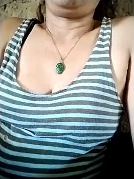 Snapshot of Sassy-jann chatting on 28, 11, 2025 Sassy-jann online show from 28, 11, 2025