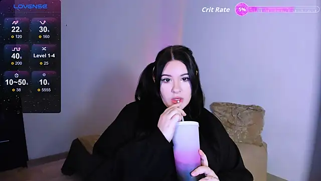 Snapshot of HitoMi2 chatting on 7, 11, 2025 HitoMi2 online show from 7, 11, 2025