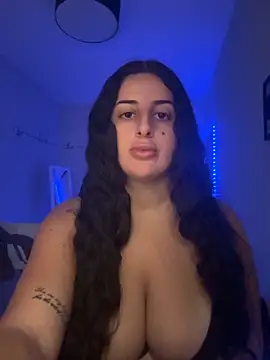 Snapshot of jojoa23 chatting on 14, 11, 2025 jojoa23 online show from 14, 11, 2025