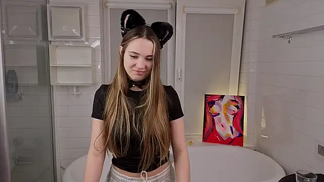 LeenaPuita online show from 5, 2, 2026