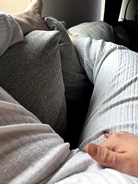 Snapshot of slt29 chatting on 3, 11, 2025 slt29 online show from 3, 11, 2025