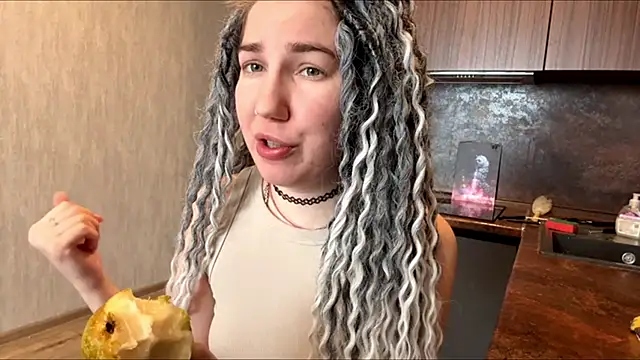 GeraldineStevenson online show from 3, 3, 2026