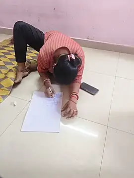 Lailamajnu1996 online show from 24, 2, 2026