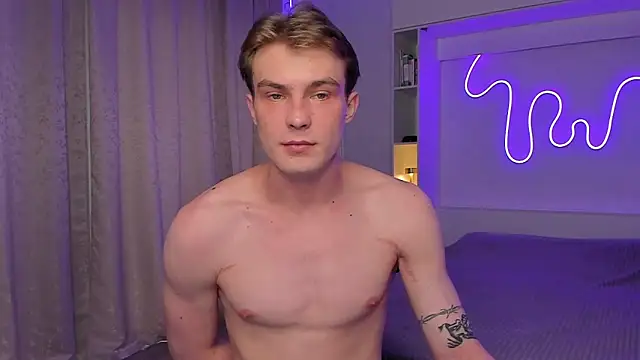 Snapshot of DanteRay chatting on 12, 11, 2025 DanteRay online show from 12, 11, 2025