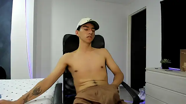 Snapshot of _rhys_jagger chatting on 7, 11, 2025 rhys jagger online show from 7, 11, 2025