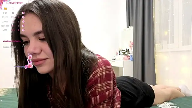 Priscillla Cute online show from 24, 2, 2026