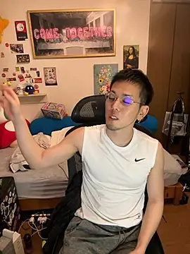 Snapshot of ippei0001 chatting on 7, 11, 2025 ippei0001 online show from 7, 11, 2025